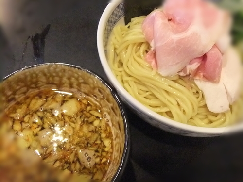 「【気まぐれ限定】煮干しつけそば」@中華そば 四つ葉の写真