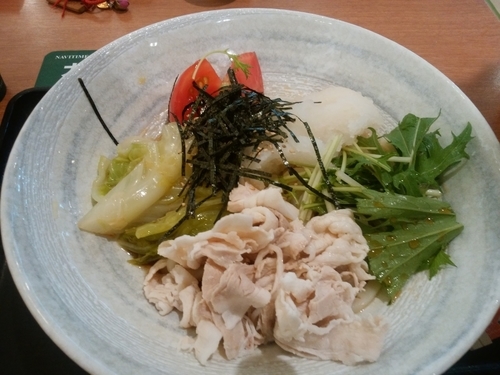 「勘助　冷しゃぶうどん」@談合坂SA下り麺工房の写真