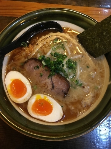 「香味味玉ラーメン」@麺工房 ぜんの写真
