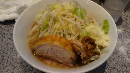 「ミニラーメン（750円）野菜・ニンニク」@ラーメン宮郎の写真