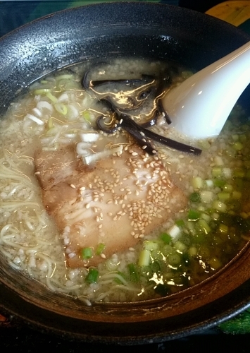 「とんこつ正油」@麺屋 伸 本庄店の写真