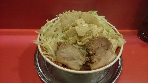 「マゼタロー・大(ヤサイアブラ塊)￥９００」@ラーメンタロー 大森の陣の写真