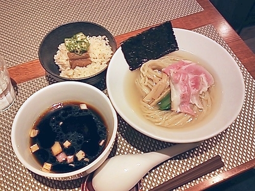 「鯛昆布水つけ麺（醤油）・味玉付き＋季節の炊き込みご飯」@生粋 花のれんの写真