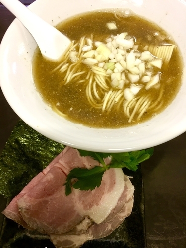 「煮干そば 黒 ￥750」@と多゛食堂の写真