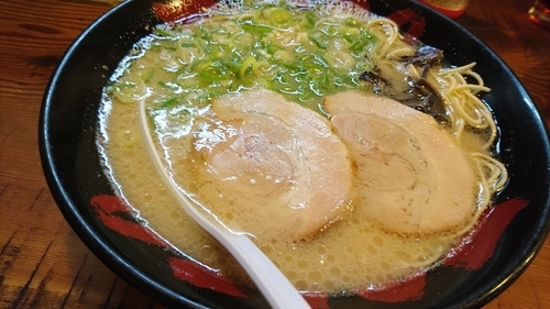 「とんこつラーメン」@ラーメン TAIZOの写真