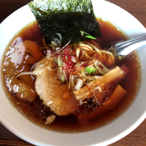「醤油ラーメン　650円」@手打らーめん まるちの写真