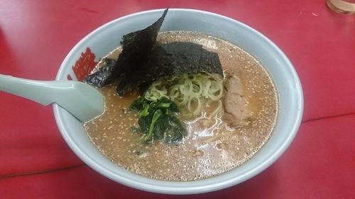 「味噌ラーメン590円+大盛り200円」@ラーメン山岡家 土浦店の写真