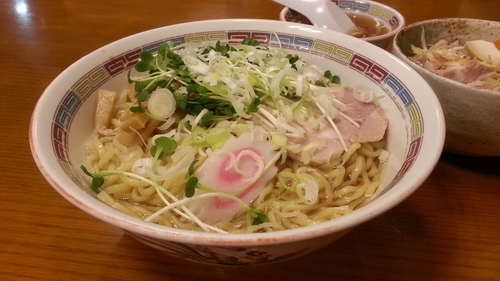 「チャーシュー油そば+ハバネロ油+大盛り+ライス+瓶ビール」@宝華らぁめんの写真