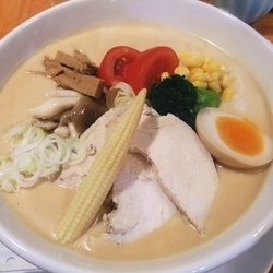 冷やしポタージュラーメン（900円）