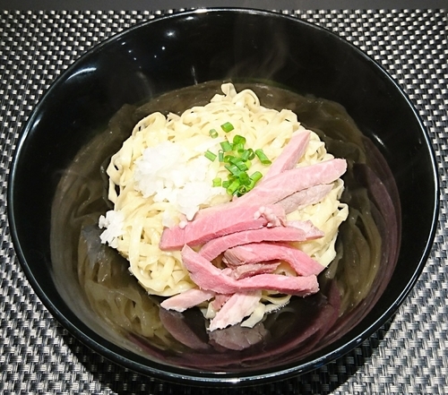 「【限定】まぜそば&中華そば」@煮干乱舞の写真