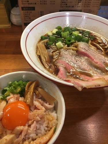 「中華そば+鳥ユッケ丼のDセット¥930」@醤油と貝と麺そして人と夢の写真