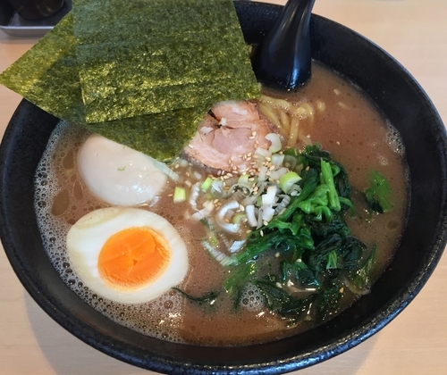 「醤油＋味付けたまご（￥670＋￥100）」@麺屋さがみの写真
