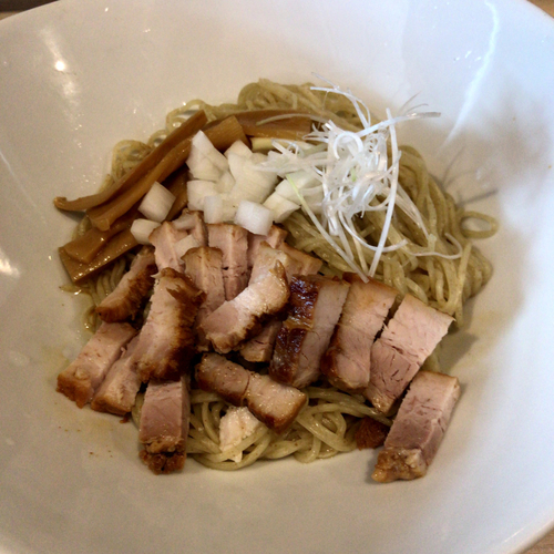 「赤城鳥の鶏油そば（醤油）　600円」@麺＆cafe Coi.Coi.の写真