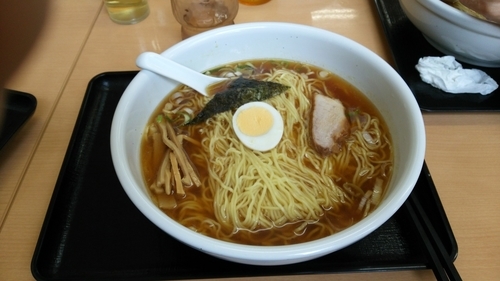 「ラーメン　ふつう盛り」@らーめん どんぐりの写真