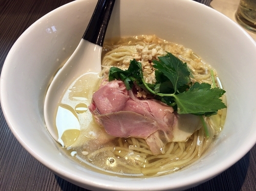 「冷やし鶏鮭そば（850円）」@柳麺 呉田-goden-の写真