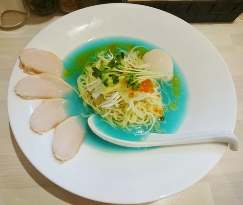「鱈清湯 青い珊瑚礁 タラちゃんとイクラちゃん  1300円」@濃厚鶏出汁拉麺 吉法師 KIPPOSHIの写真