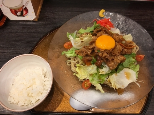 「スタミナ冷やし中華 850円 ライス付き」@チラナイサクラの写真