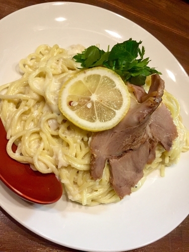 「【アキラ式Ｐ】帆立とチーズのクリームまぜそば ￥800」@ラーメンアキラの写真