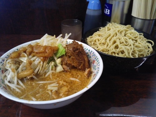 「豚小ラーメンつけ麺」@ラーメン二郎 めじろ台店の写真