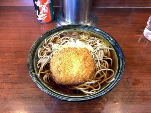 「メンチカツそば」@そば処 ながみの写真