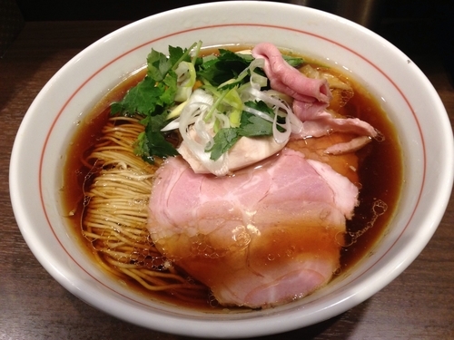 「特製ラーメン 黒」@八咫烏の写真