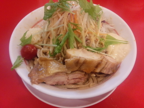 「冷やし中華(ニンニクガリマヨ)」@鷹の目 獨協大学前本店の写真