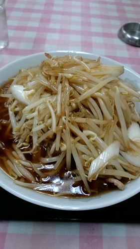 「もやしラーメン(５５０円)」@タイガーの写真