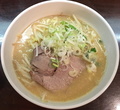 「みそらーめん680円+杏仁豆腐(ランチサービス)」@らーめん大慶の写真