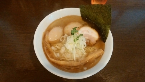 「秋刀魚中華そば(塩)大盛＋味玉」@つけ麺 弥七の写真