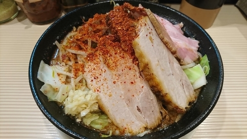 「タンタン六号（大盛）+にんにく・ヤサイ」@ラーメン ポール亭の写真