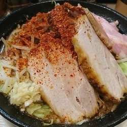 タンタン六号（大盛）+にんにく・ヤサイ