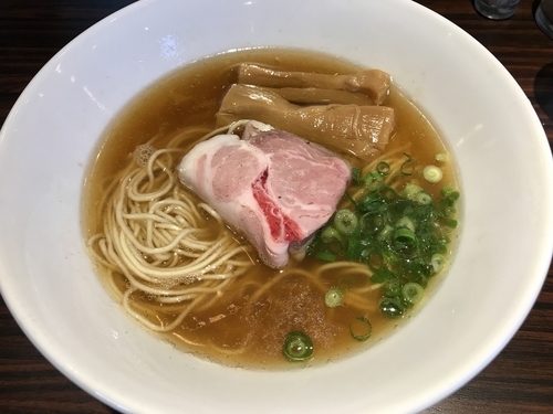 「醤油ラーメン  750円」@らーめん 本竈 エスパル仙台店の写真