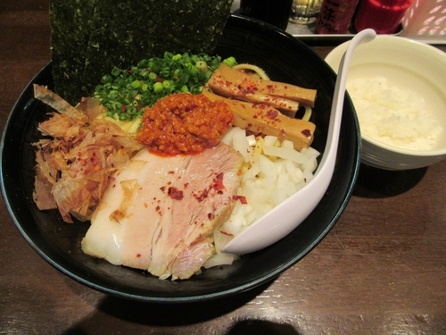 「味噌まぜそば　大盛（９５０円）」@麺屋 天海の写真