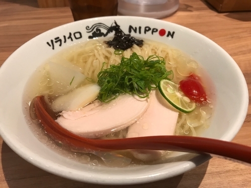 「冷たい煮干しの塩ラーメン」@ソラノイロ NIPPONの写真