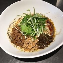 レディース汁なし担々麺