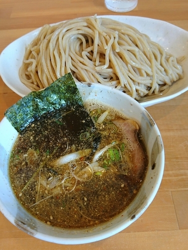 「木曜日 煮干しスープ つけ麺大盛 ４３０g」@らーめん マル汁屋の写真