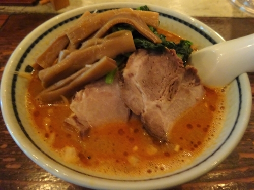 「とくやのごまの辛いらぅめん　　800円」@らぅめん とくやの写真