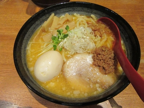 「味噌らーめん半熟味玉（９５０円）」@味箪笥の写真