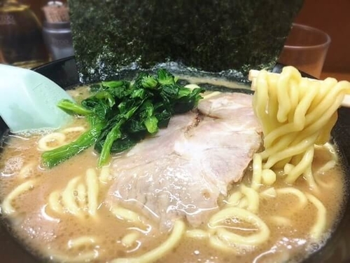 「らーめん(680円)」@らーめん家 せんだい 横浜橋店の写真