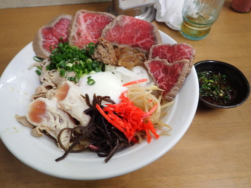 「真夏の一杯　肉しゃぶ冷中Ｃ」@MENYA 食い味の道有楽の写真