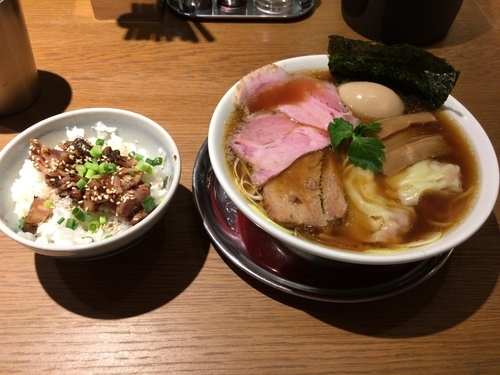 「特製中華そば 炙り丼」@中華そば 二階堂の写真