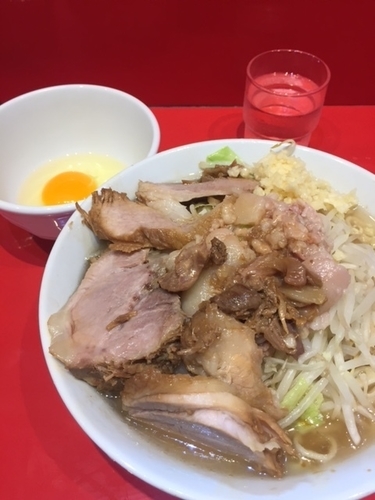 「小ラーメン　700円　＋玉子50円　「ニンニク」「アブラ」」@ラーメン二郎 西台駅前店の写真