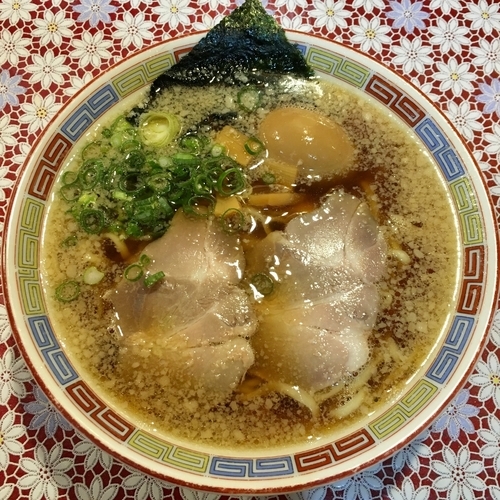 「虎そば (780円) 半熟味付卵 (130円)」@麺 虎右ヱ門の写真