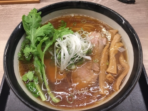 「しょうゆらーめん（あっさり）」@西天満 麺乃家の写真