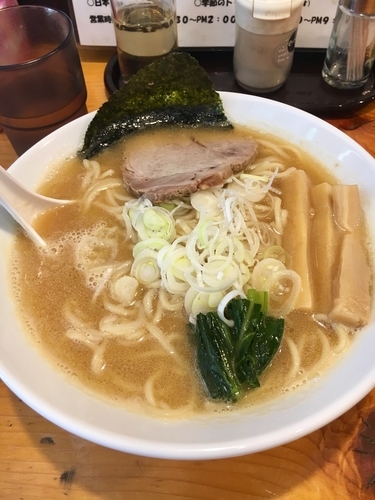 「らーめん」@魚介とんこつらーめん 晴れ空の写真