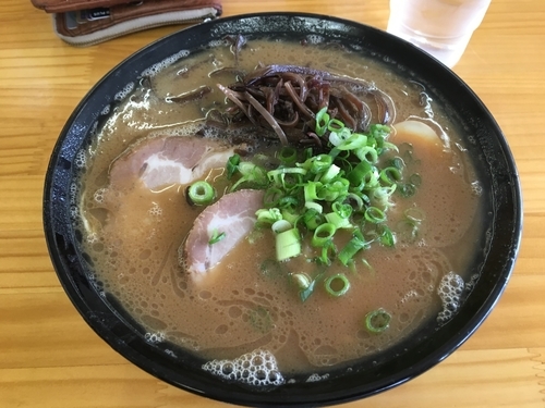 「豚骨チャーシューメン+替玉／¥900＋100」@豚骨ラーメン 新井商店の写真