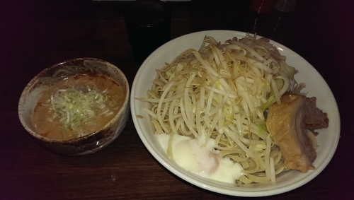 「つけ麺(醤油)、特盛」@ちばから 渋谷道玄坂店の写真