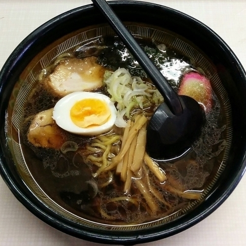 「しょうゆラーメン」@ラーメン専門店 胡桃の写真