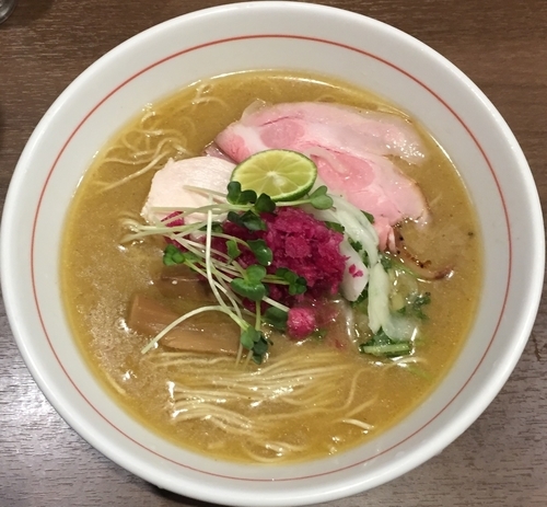 「白:津軽焼き干しの向こう側(濃厚)1000円」@八咫烏の写真