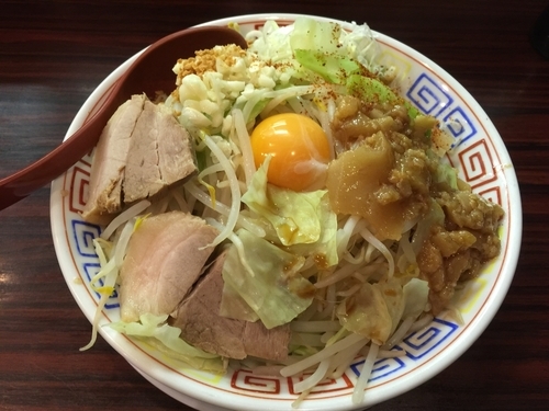 「【限定】汁なしにぼ野郎」@煮干しらあめん 燕黒の写真